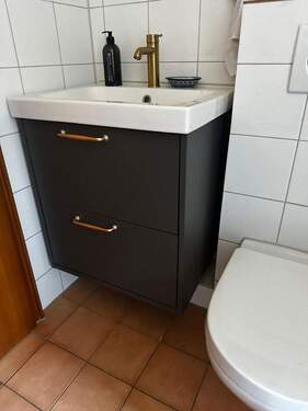 Waschtisch/WC - 