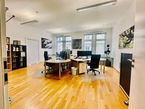 BEG20106 - Helles, möbliertes Zentrum-Büro in München - flexibel, 247, mit Küche