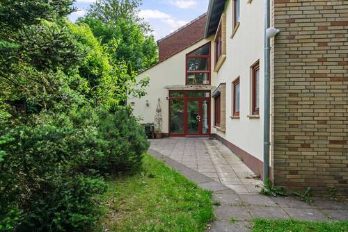 Eingangsbereich - 6 Zimmer Einfamilienhaus zum Kaufen in Bremen