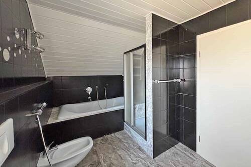 Badezimmer DG - 