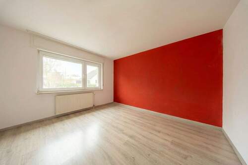 Schlafzimmer EG - 4 Zimmer Einfamilienhaus in Bergisch Gladbach