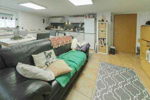 zweiter Eingang UG - 