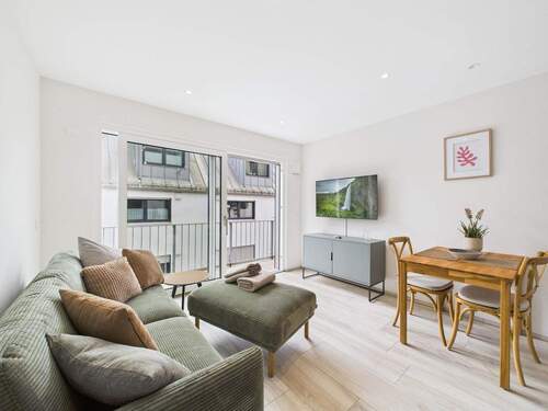 Küche mit Balkon - 2 Zimmer Etagenwohnung zur Miete in Bad Aibling