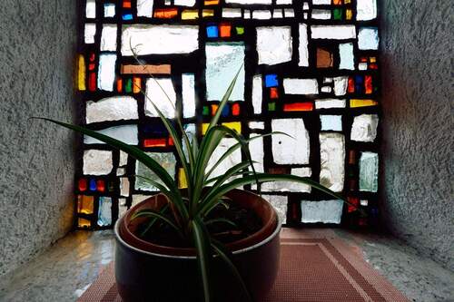 Treppenhaus mit Bleiglaselement - 