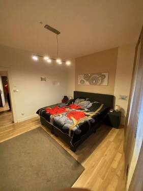 Schlafzimmer (2 OG) - 