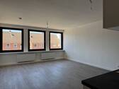 Wohnzimmer - 4 Zimmer Etagenwohnung zur Miete in Hamburg