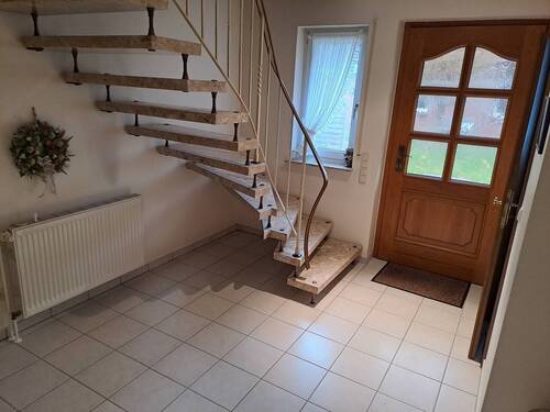 Flur - Einfamilienhaus mit 83,00 m&sup2; in Jork zur Miete