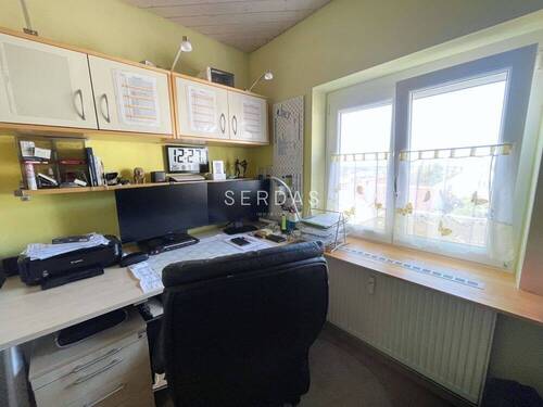 Büro / Kinderzimmer - 