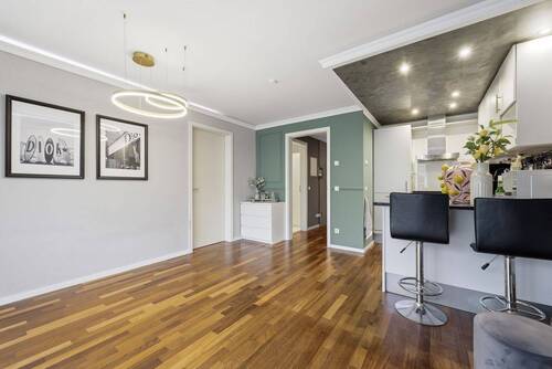 Wohn-/Essbereich mit Küche - 