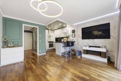 Wohn-/Essbereich mit Küche - 