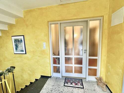 Eingang Hauptwohnung (eigentümerbewohnt) - Obere Etage - 