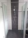 ..... und Dusche. - 