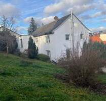 2-Familien-Haus, freistehend, hell, mit Ausblick über Rimpar