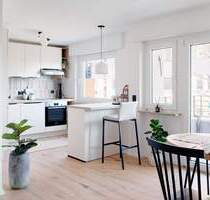 Moderne, sanierte und lichtdurchflutete 2,5-Zimmer-Wohnung mit einmaligen Grundriss - Filderstadt Plattenhardt