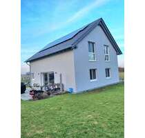 Landkreis Hildesheim, Schellerten OT Dingelbe - Neuwertiges Passiv-EFH mit großem Grundstück