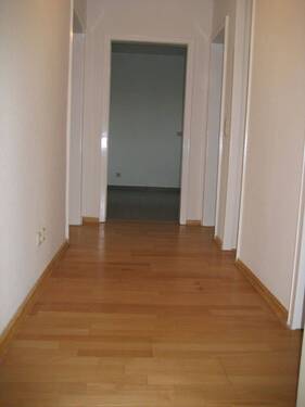Flur_1_vormals.JPG - 3 Zimmer Etagenwohnung zur Miete in Braunschweig