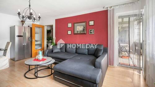 Wohnzimmer 2 - 2 Zimmer Etagenwohnung zum Kaufen in Calw