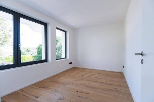 Zimmer 2 - 