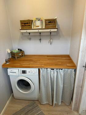 Nische im Gäste - WC.JPG - 