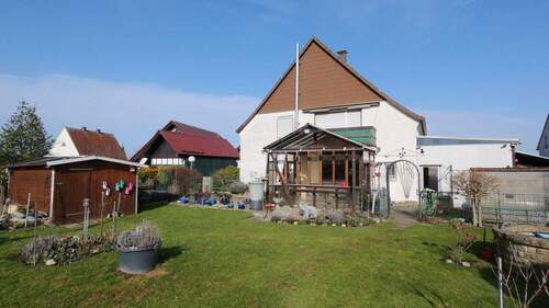 Blick aus dem Garten - 