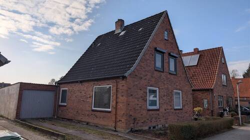 Außenansicht - 3 Zimmer Einfamilienhaus zum Kaufen in Schleswig