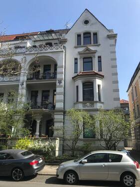 Hausansicht.jpg - großzügige 6 Zimmer frisch renoviert im Östlichen, Altbaucharme mit Stuck