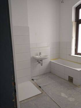 Bad_2.jpg - 6 Zimmer Etagenwohnung in Braunschweig