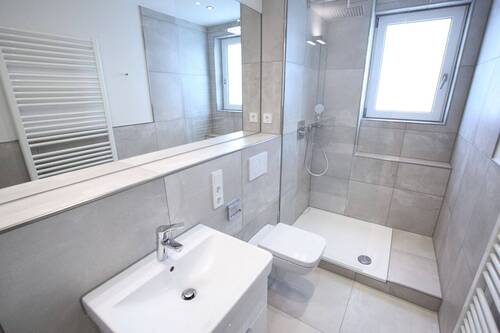 Badezimmer_1.jpg - Exklusive 3-Zimmer-Wohnung mit Balkon - im Herzen der Quadrate