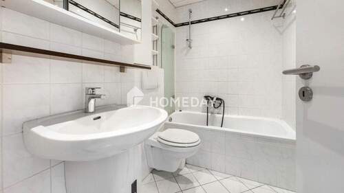 1. OG Badezimmer 1 - 