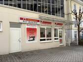 Ansicht mit Personaleingang - 