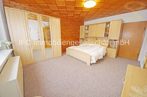 Schlafzimmer im EG - 