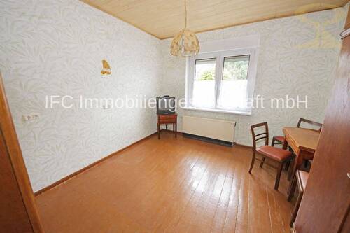 Wohnzimmer Im EG (Einligerwhg.) - 