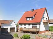 Seitliche Ansicht mit beiden Balkons - 5 Zimmer Einfamilienhaus zum Kaufen in Sehlde