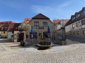 Außenansicht - Wohn- und Geschäftshaus in Castell