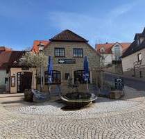 Wohn- und Geschäftshaus in Castell