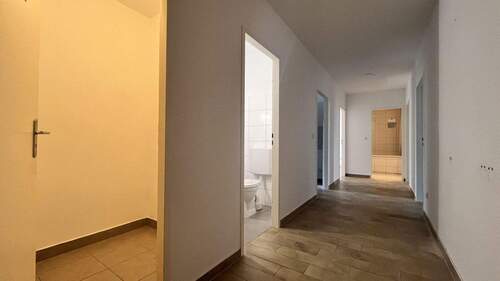 Bild 2 - 3 Zimmer Etagenwohnung zur Miete in Ismaning