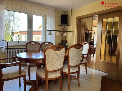 EG - Esszimmer neben dem Wohnzimmer - 