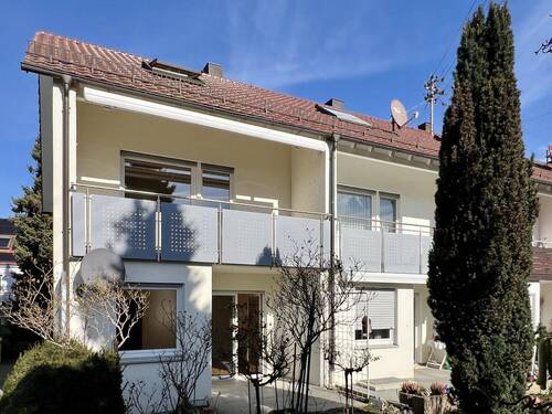 Außenansicht - Solides Reihenendhaus mit Garten, Balkon & Carport