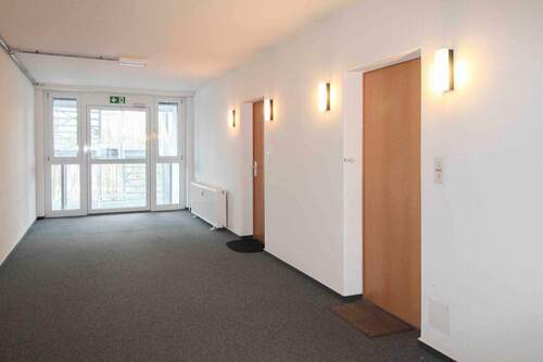 Hausflur - 1 Zimmer Etagenwohnung in Sankt Augustin