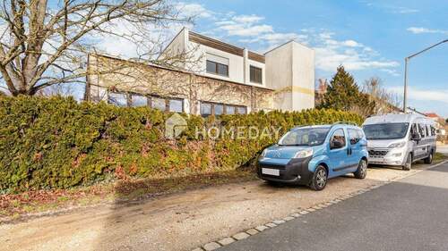 Außenansicht 3 - 6 Zimmer Einfamilienhaus zum Kaufen in Zirndorf