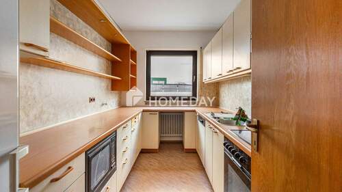 1. OG Küche 1 - 6 Zimmer Einfamilienhaus in Zirndorf