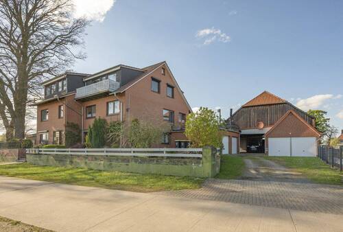 Haus mit Garage - 1 Zimmer Mehrfamilienhaus, Wohnhaus zum Kaufen in Bleckede