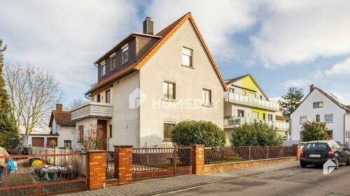 Außenansicht 1 - 8 Zimmer Einfamilienhaus zum Kaufen in Karben