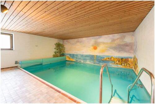 Schwimmbad im Keller - 