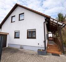 Zweifamilienhaus in Schwandorf am Weinberg