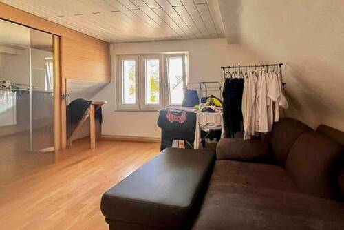 Wohnzimmer - 2 Zimmer Etagenwohnung zum Kaufen in Leverkusen