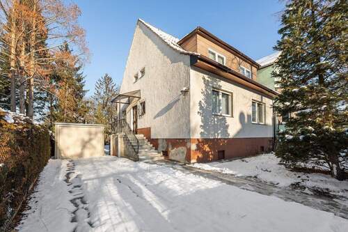 Zentrales Haus mit Garage - Großzügige Doppelhaushälfte mit Garten, Terrasse, Garage und vielfältigen Nutzungsmöglichkeiten