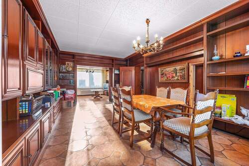 Stilvolles Esszimmer - 