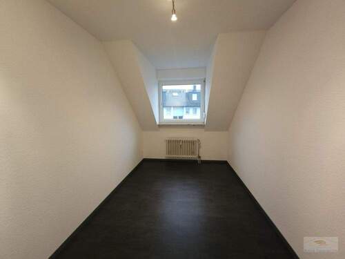 Arbeits-/Kinderzimmer - 