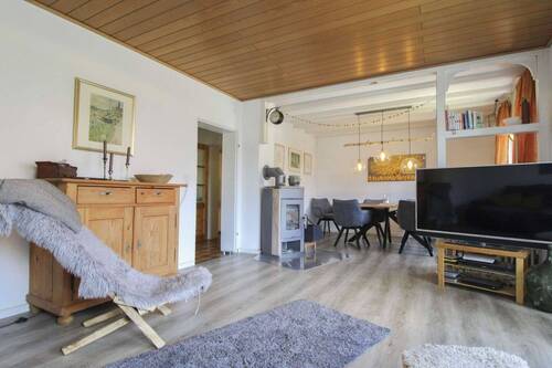 Wohnzimmer II - Mehrfamilienhaus, Wohnhaus in Laubach zum Kaufen